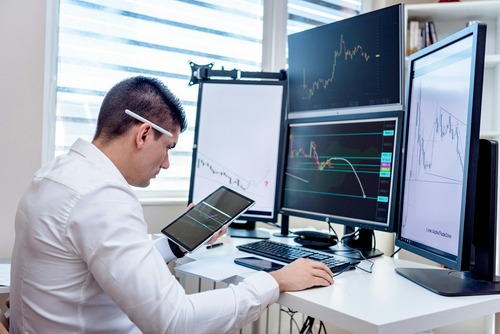 No registration required for standard crypto-to-Bitcoin swap routes